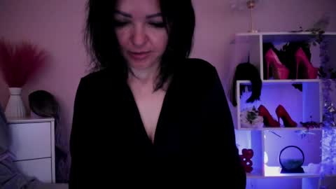 Molly online show from May 5, 6:38 am