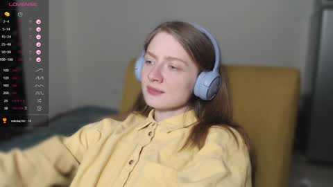 mollytucker online show from December 8, 1:58 pm