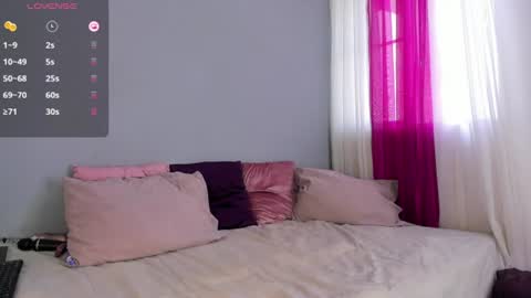 Molly online show from June 26, 2:51 pm