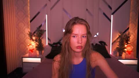 mollyymayy online show from January 8, 9:46 am