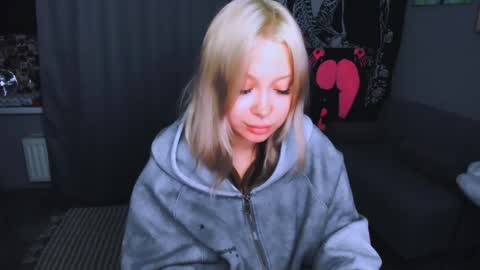   online show from April 28, 11:41 pm
