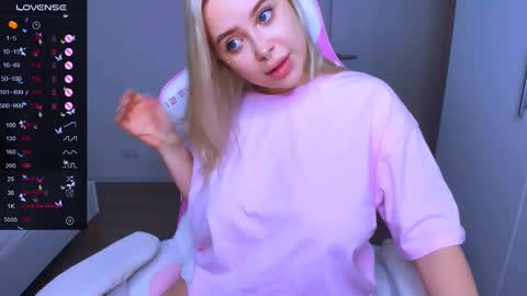   online show from December 13, 11:39 pm