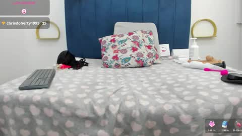 Snapshot of monalinda220 chatting on September 17, 3:21 pm paola online show from September 17, 3:21 pm
