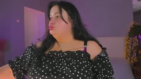 Monica online show from August 3, 12:22 pm