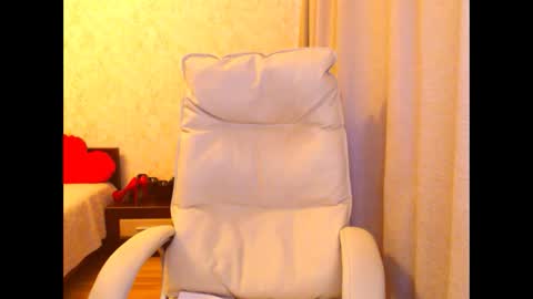 Snapshot of monica1203 chatting on February 1, 10:05 am monica online show from February 1, 10:05 am