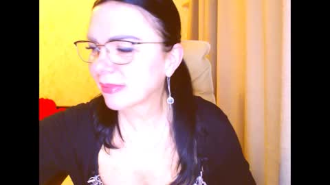 Snapshot of monica1203 chatting on January 28, 12:22 pm monica online show from January 28, 12:22 pm