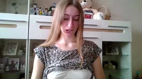 Monica online show from November 23, 11:56 am