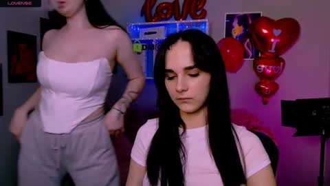 Monica online show from February 18, 9:25 pm