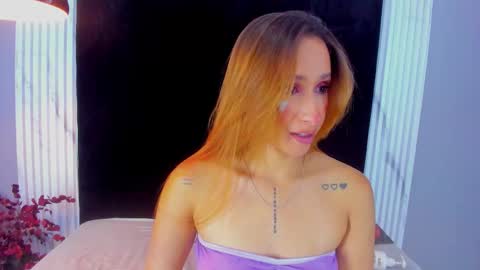 Snapshot of monik_fox_cr chatting on September 15, 10:17 pm MONIK FOX online show from September 15, 10:17 pm
