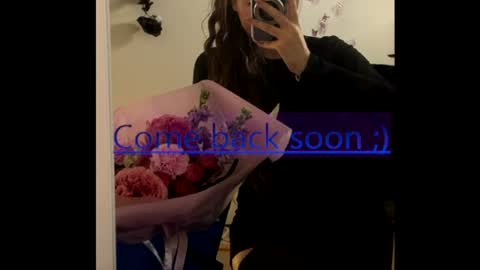 Monika online show from May 3, 1:14 pm