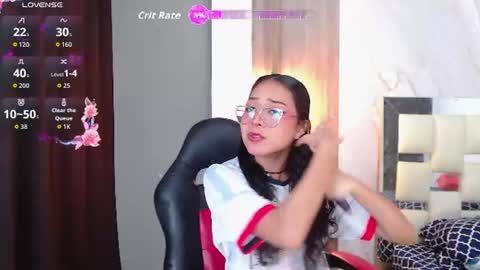moon_and_fire_ online show from June 30, 4:23 am