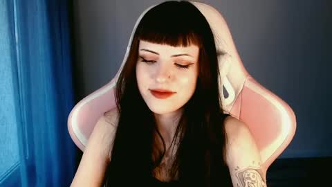  sophie  online show from May 6, 5:28 pm