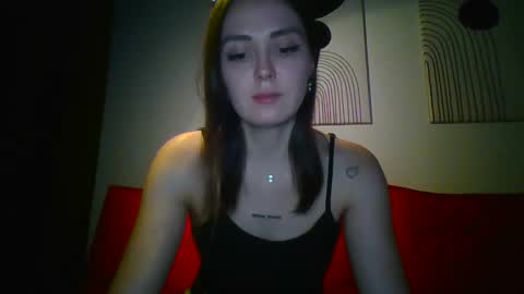 moona online show from January 4, 2:14 pm