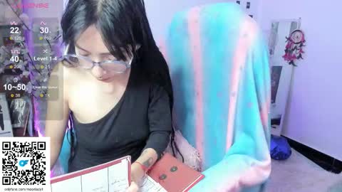 MOON  online show from November 29, 2:04 am