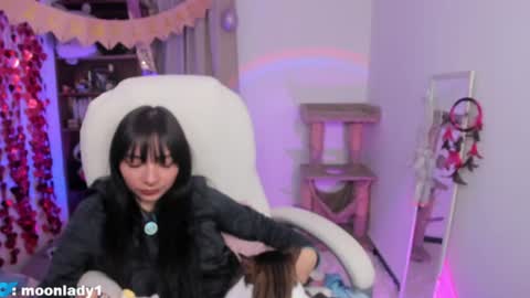 MOON  online show from July 25, 2:51 am