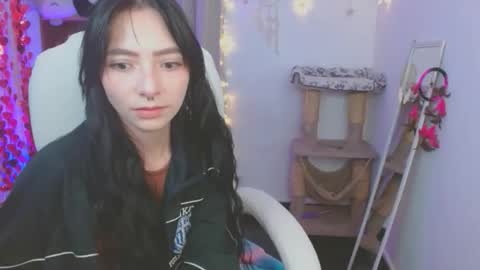 MOON  online show from May 3, 12:47 am