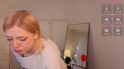 Asuna online show from February 15, 1:43 pm