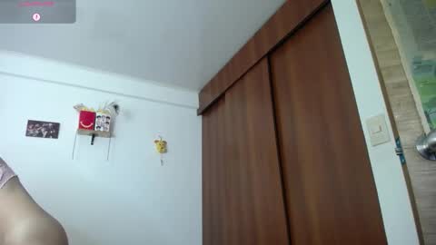 moonlunita online show from February 11, 9:05 pm