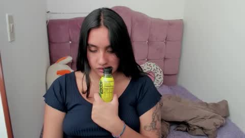 morena_rodriguez_9 online show from October 21, 7:40 pm