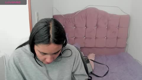 morena_rodriguez_9 online show from November 27, 8:01 pm