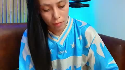 morganevans_t online show from July 28, 12:34 pm