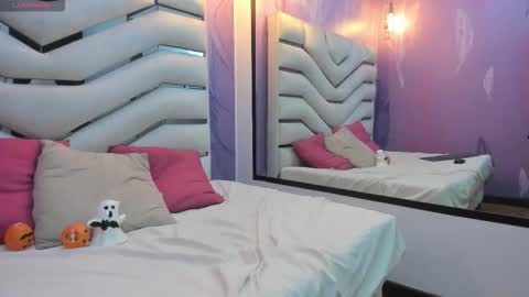 Snapshot of morggan_black chatting on October 21, 4:55 pm Morggan Black online show from October 21, 4:55 pm