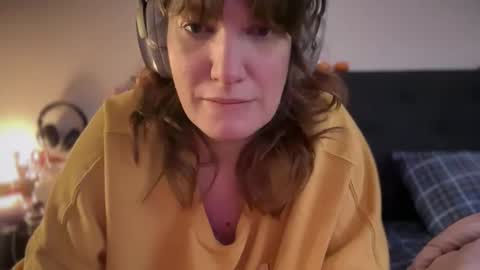 Mossy Mommy online show from May 2, 12:14 am
