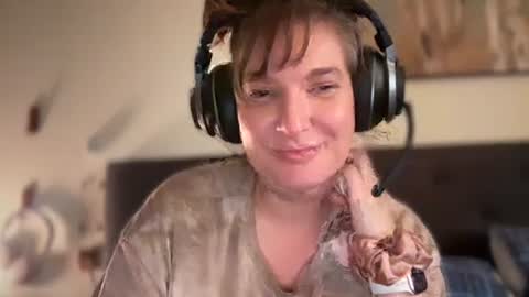 Mossy Mommy online show from July 25, 11:56 pm