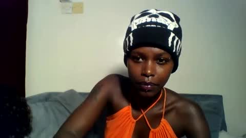 moun_chrie online show from November 28, 2:47 am