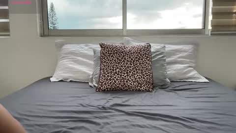 Karen Rose online show from March 3, 10:38 pm