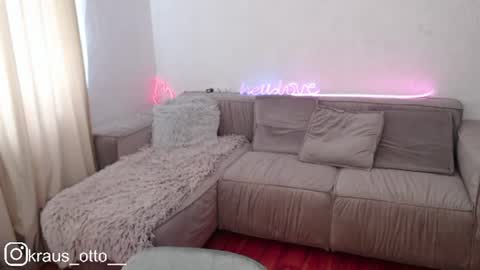 mrs kitty69 online show from July 13, 9:21 am