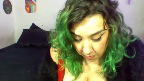 Mrs Venus online show from June 11, 12:32 am