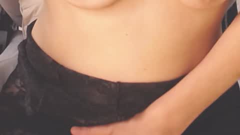  Tips are the best compliments dont forget to add in fav  online show from November 12, 5:27 am