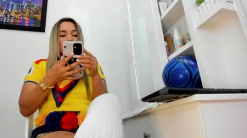 Luna  online show from June 27, 8:26 pm