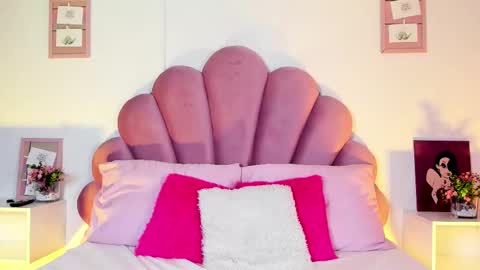 Ms zozi  online show from March 22, 1:50 pm