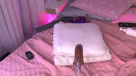 Manuela  online show from June 19, 9:24 am