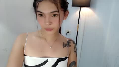 Snapshot of mstefany chatting on December 12, 2:04 am tefany online show from December 12, 2:04 am
