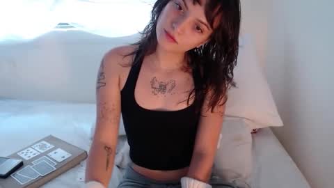   online show from January 7, 7:28 pm