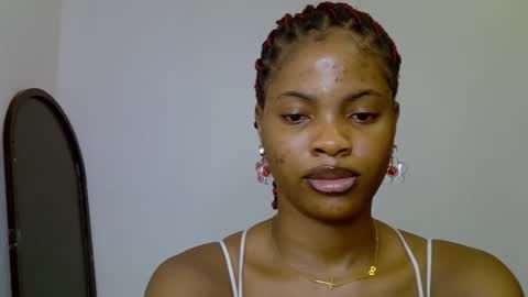 muscle_queen0 online show from March 7, 8:49 pm