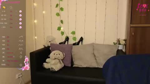 Jenya online show from March 8, 5:14 am