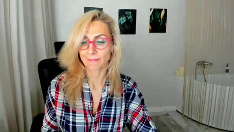 Diana online show from May 8, 12:52 pm