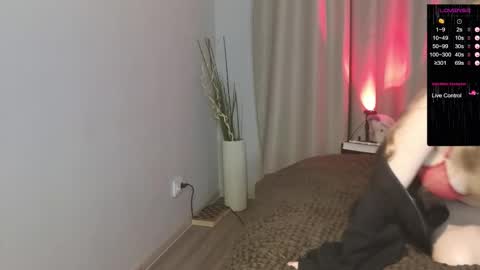 moore online show from December 15, 1:27 pm