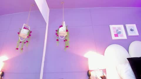 my_aleja_ online show from October 25, 2:57 pm