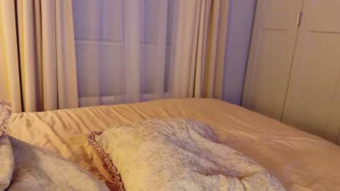 Mya-be Yours P online show from July 25, 9:33 pm