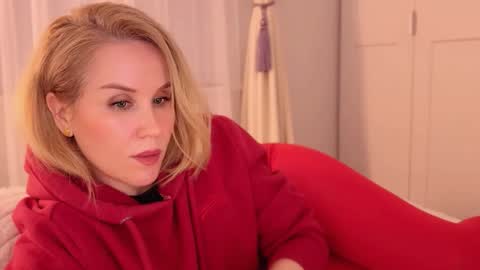 Mya-be Yours P online show from February 9, 11:51 pm