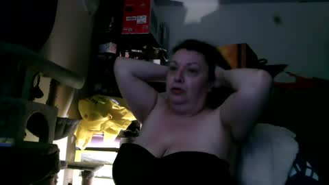 mysteriouswoman18 online show from August 3, 2:48 am