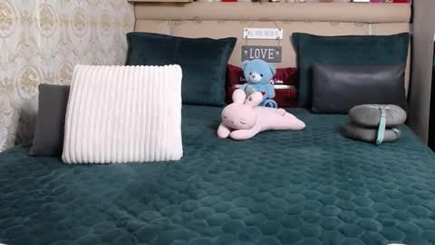 Shine online show from October 25, 9:10 pm