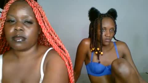 Snapshot of mystic_saucy chatting on October 16, 5:37 pm mystic_saucy online show from October 16, 5:37 pm