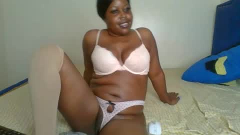 Snapshot of mystic_saucy chatting on September 18, 6:39 pm mystic_saucy online show from September 18, 6:39 pm