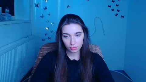 Amelia online show from March 12, 12:30 pm